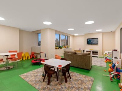 NEW YORK Luxurious 3 Bed 3 Bath Penthouses A B
