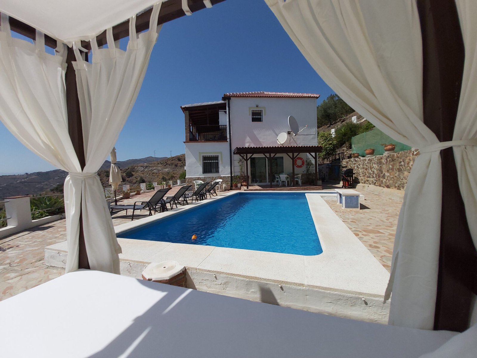Use bitcoin or other cryptocurrencies to book and pay for villas in Vélez-Málaga, Málaga, Spain, picture 7