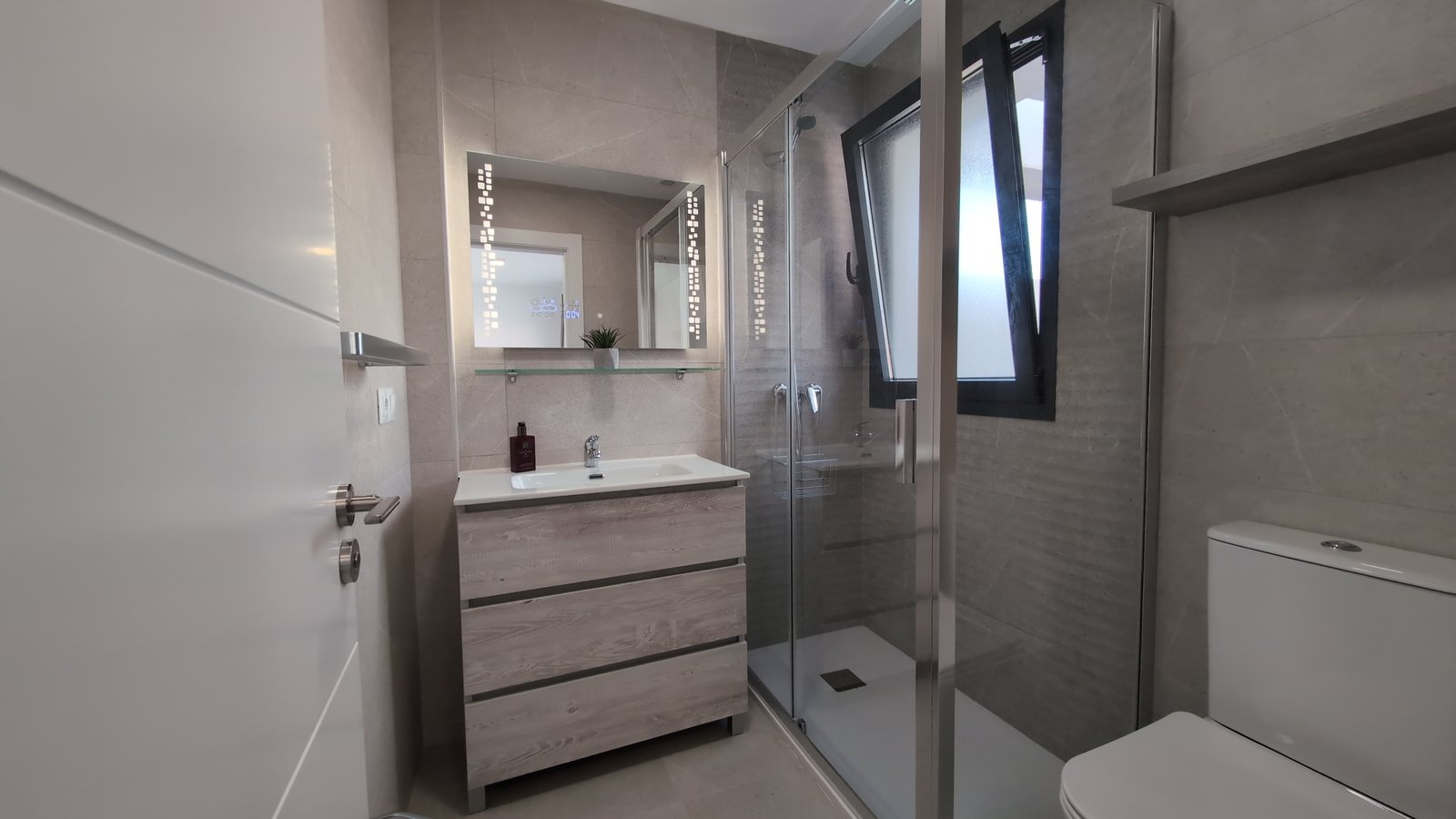 Use bitcoin or other cryptocurrencies to book and pay for apartments in Vélez-Málaga, Málaga, Spain, picture 3