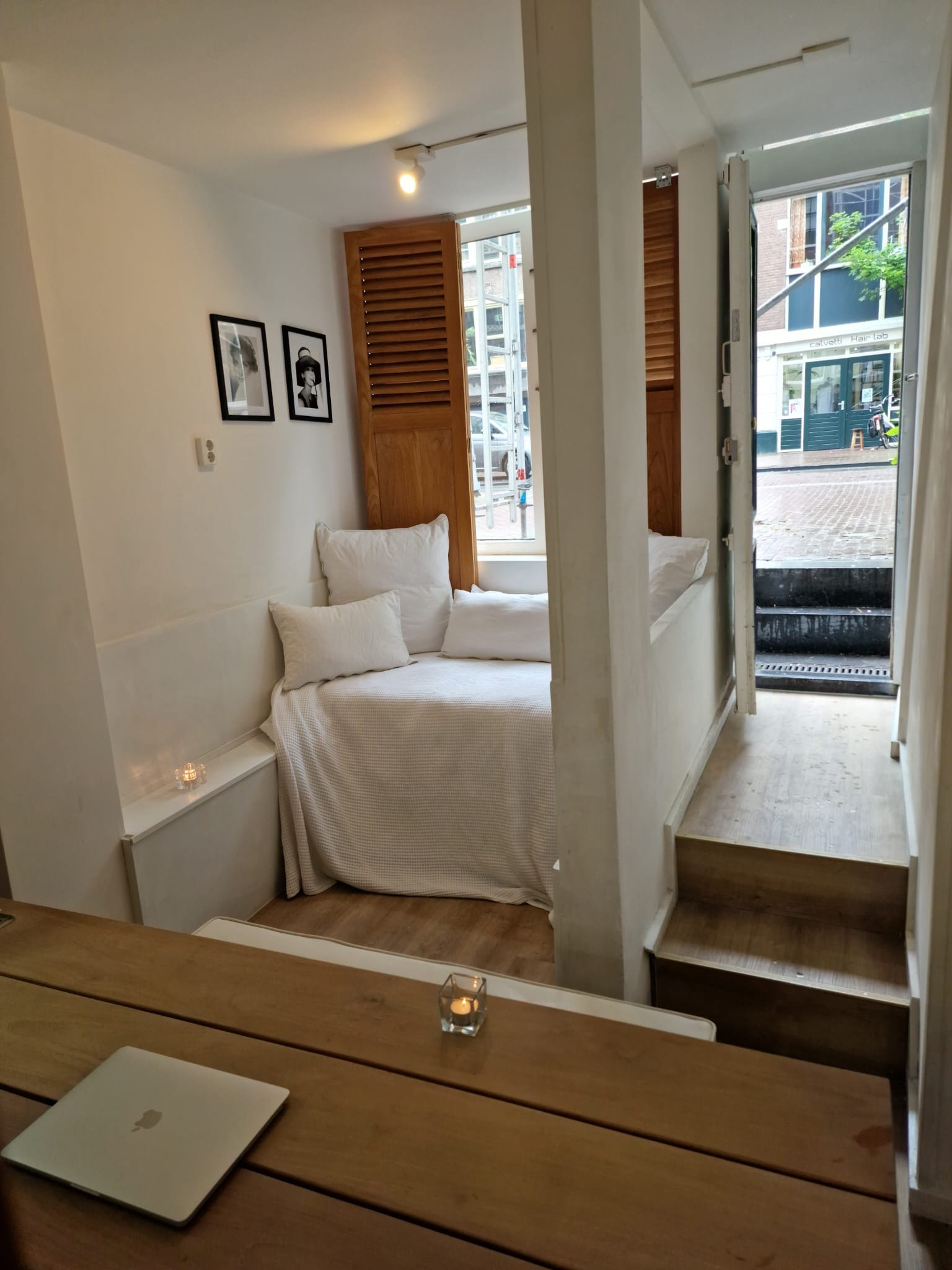 Use bitcoin or other cryptocurrencies to book and pay for apartments in Amsterdam, North Holland, Netherlands, picture 2